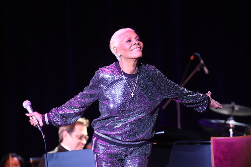 Dionne Warwick Photos